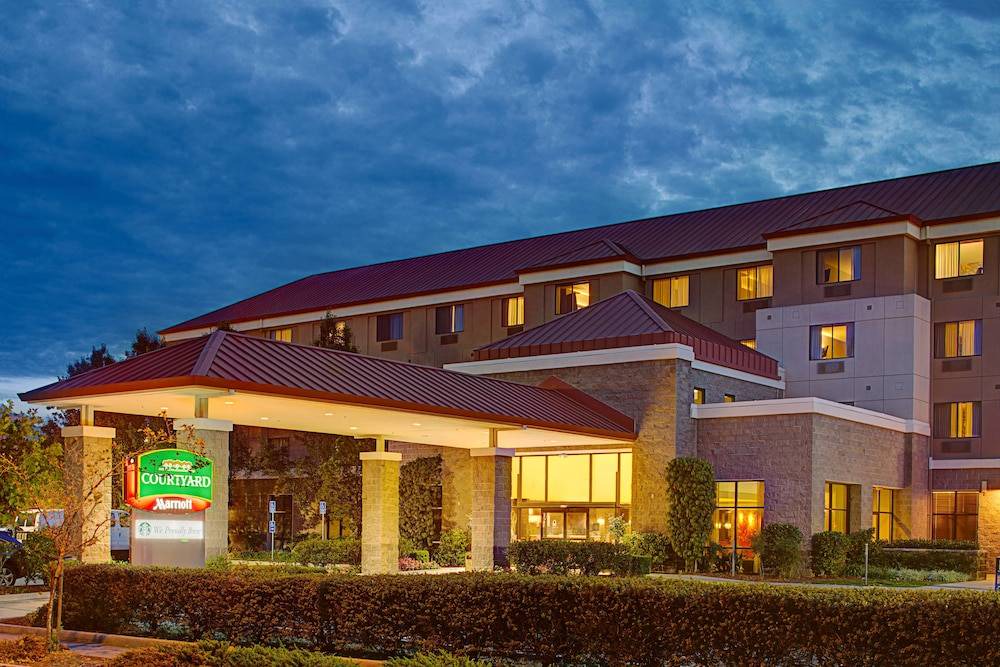 Southeastern Sacramento Hotel | Courtyard by Marriott Sacramento Midtown