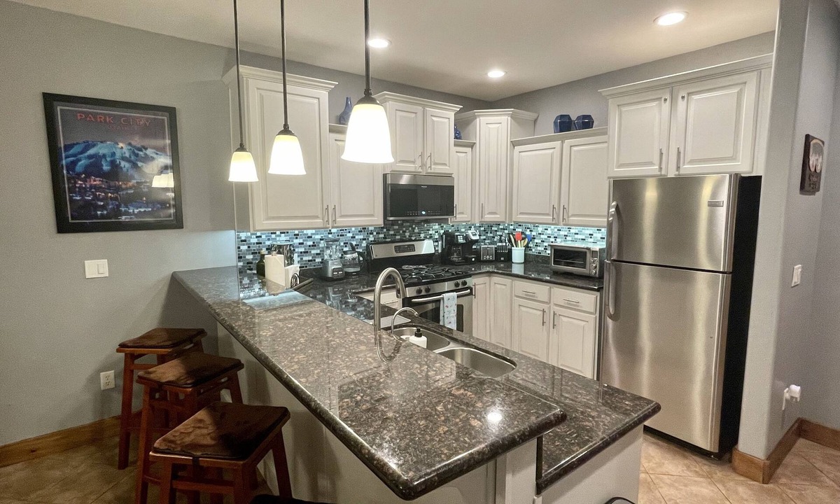 Bear Hollow Village Condo | Dream Location for Any Season Vacation!