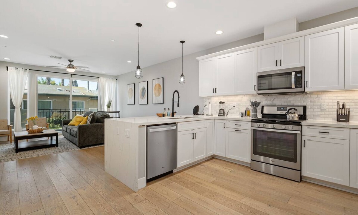 Normal Heights Condo | Entire Brand New 2-Bedroom #5 Luxury Townhouse!