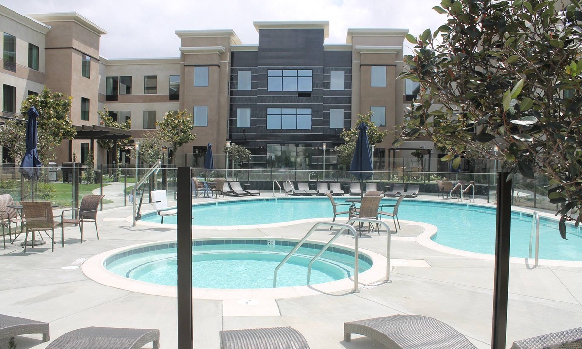 Bressi Ranch Condo | Free Breakfast, Fitness Center + Pool Access
