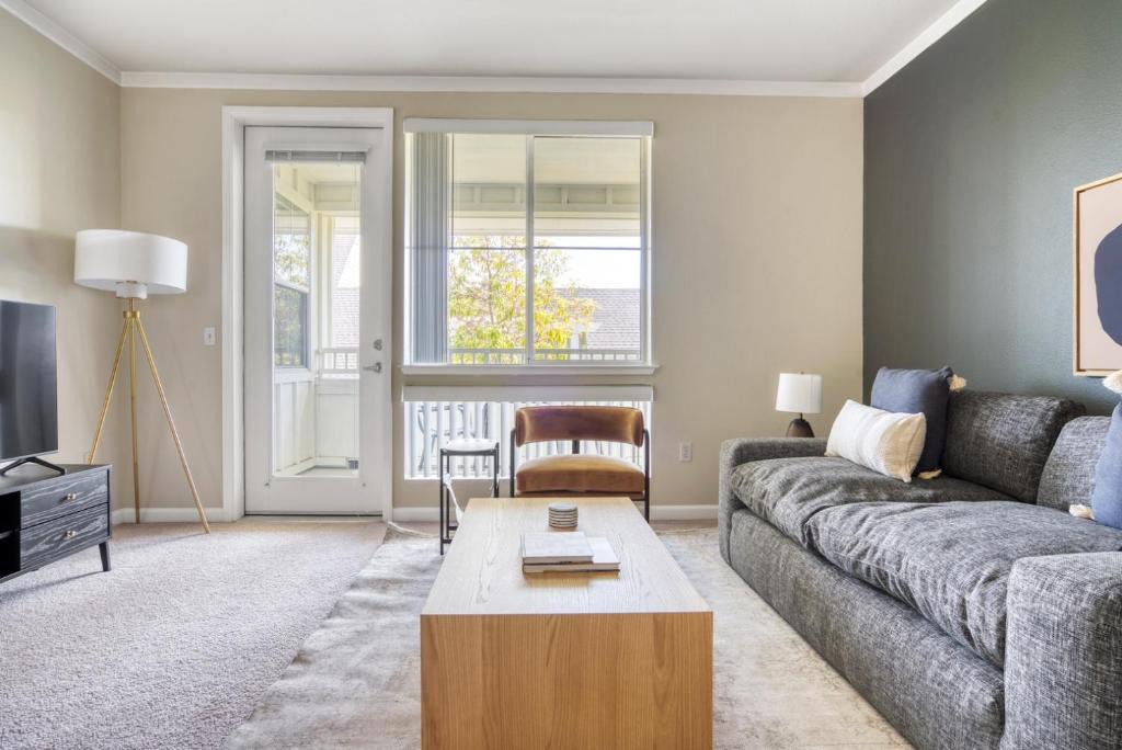 Central San Mateo Apartment | Fremont 1BR w wd gym pool nr Tesla SFO-1123