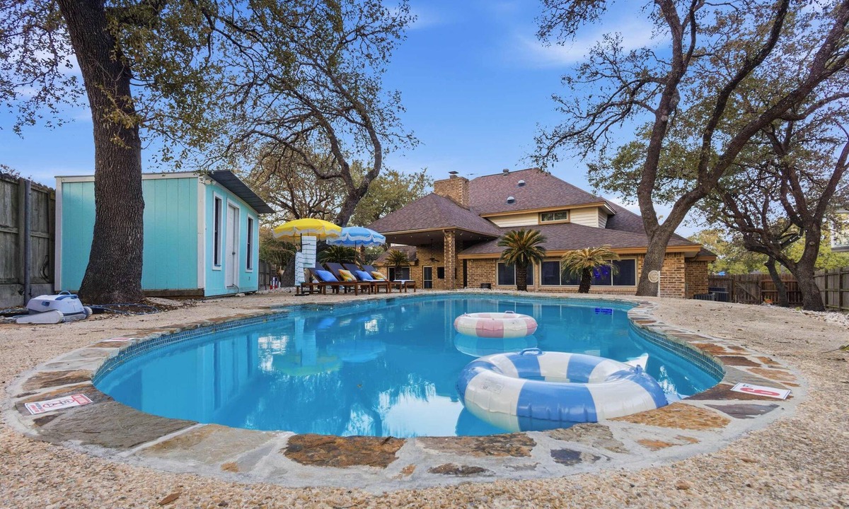 Arboretum House | Gathering House Movie & Game Room, Hot Tub, Pool