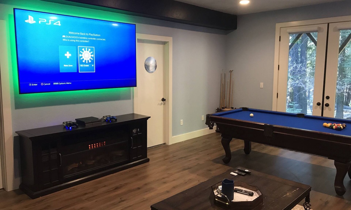 Shaver Lake Condo | GG's Chalet - 6 Bedrooms, 4 Baths, movie theatre, jetted tub, and pool table!