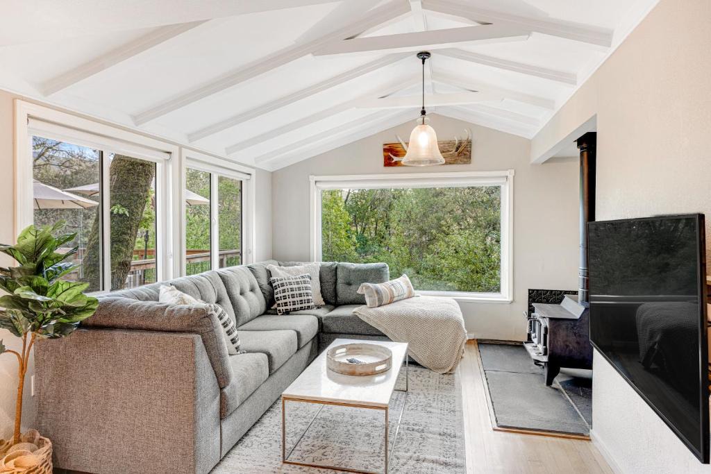 Glen Ellen House | Glen Ellen Getaway