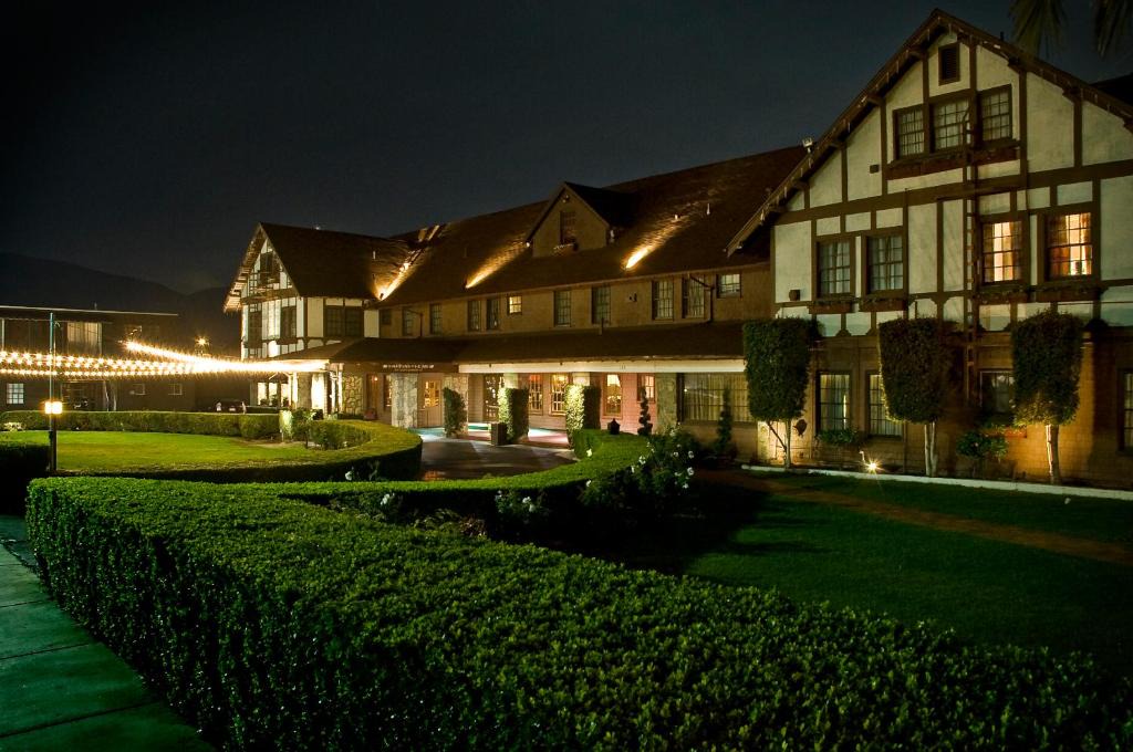 Glen Tavern Inn | Santa Paula