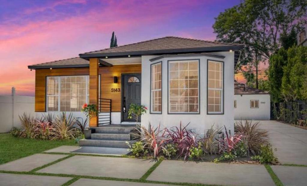 Encino House | Gorgeous Private Villa With Guest House