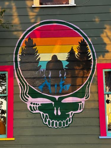 Arcata Hostel | Grateful Dreams Lodging