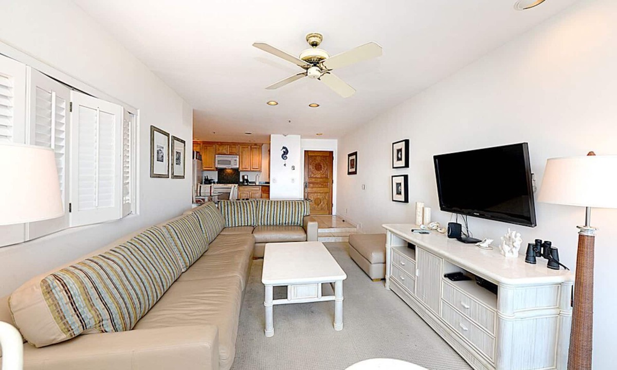 Avalon Condo | H178: 2Bd Villa, Full Ocean Views, Golf Cart, 1 step