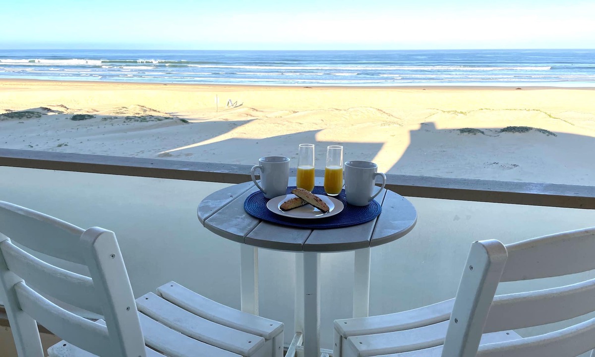 Oceano House | HAPPY CLAM OCEANFRONT 5BD/3.5BA