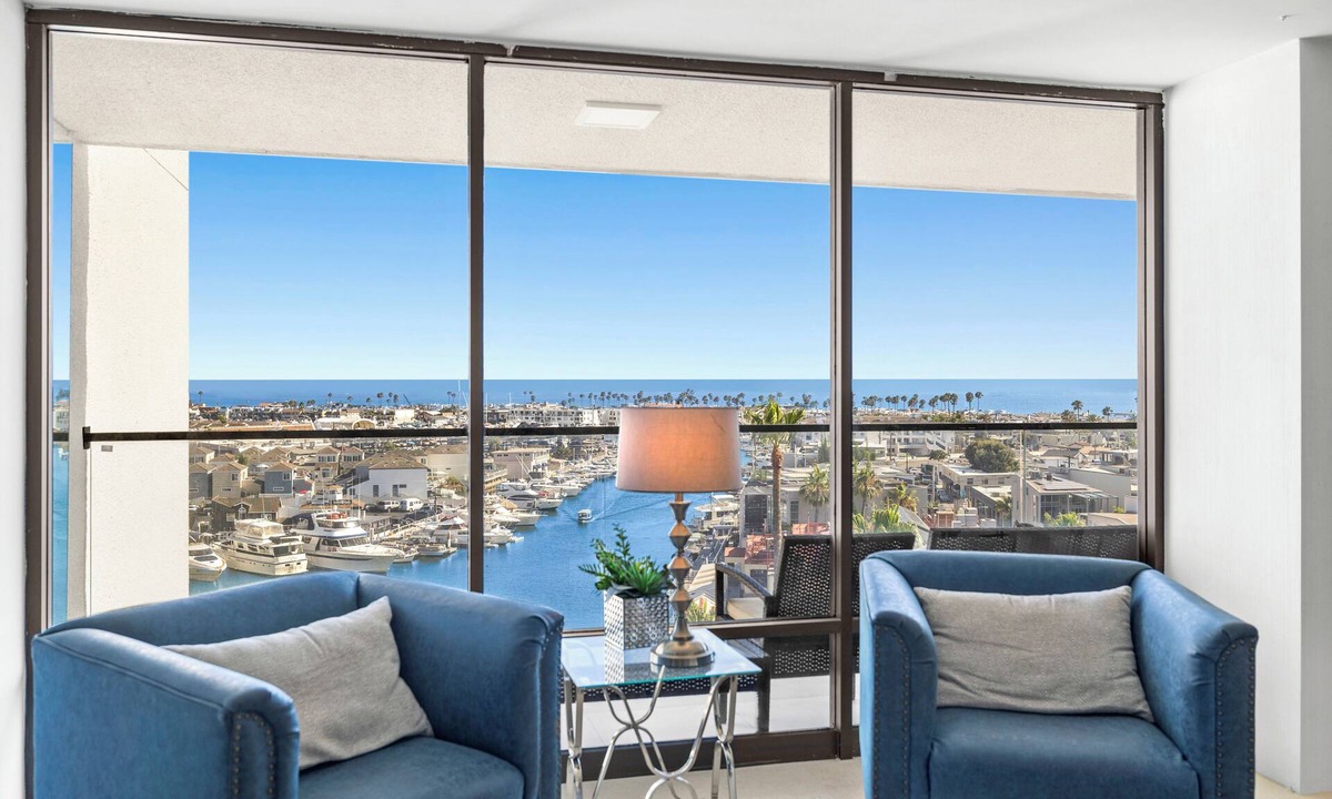 West Newport Condo | Harbor View and Channel View Condo-Ocean Views, steps to Lido Village