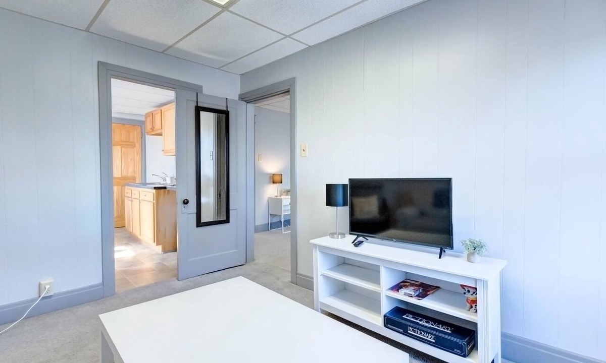 Hershey Apartment | Hershey Street Garden View, Apt #9