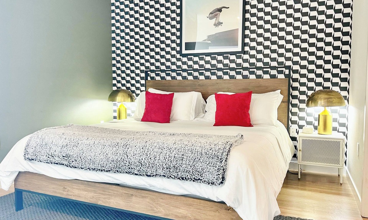 East Village Apartment | Hidden Gem Apartment in Downtown