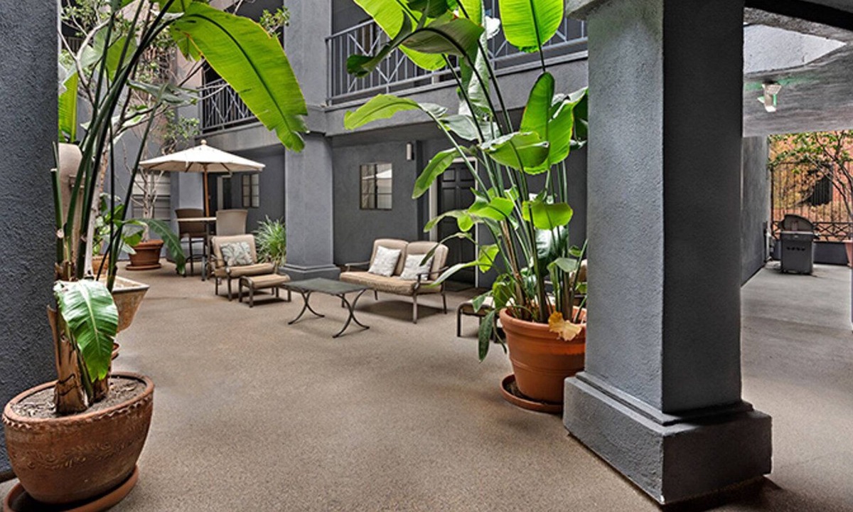 West Los Angeles Apartment | Hip Sawtelle 1BR w/Community Area near downtown LA by Blueground