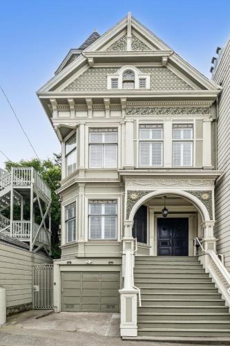 Haight-Ashbury House | Historic & Charming Victorian Home Sleeps 11