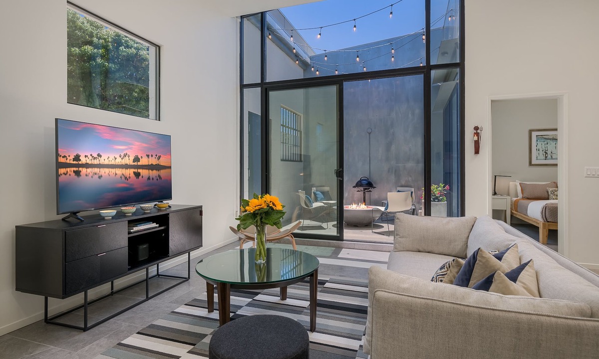 Golden Hill Apartment | Historic Post Office Loft w/firepit near Zoo