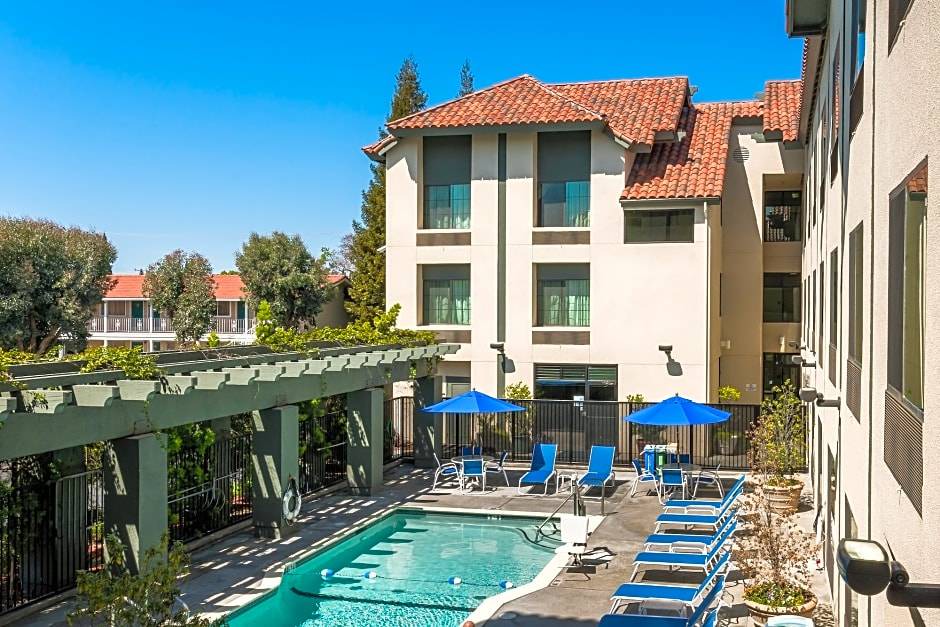 Santa Clara Hotel | Holiday Inn Express Hotel &Suites Santa Clara-Silicon Valley, an IHG Hotel