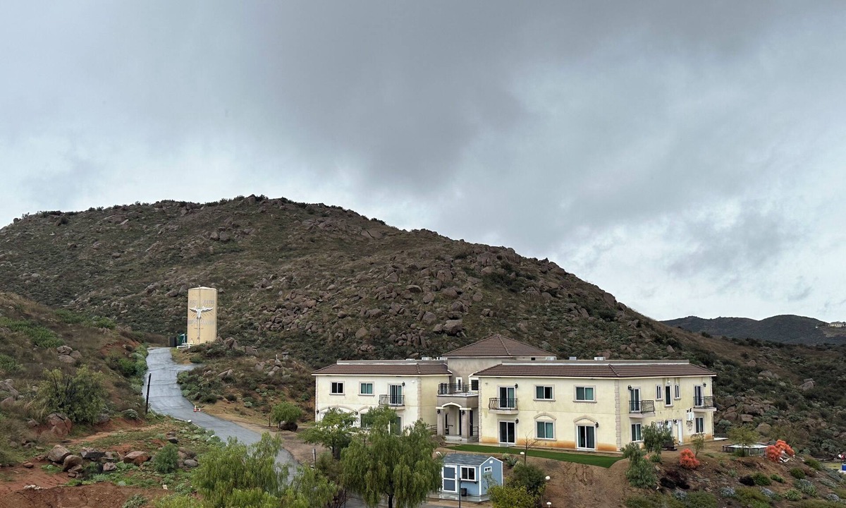 Perris House | Hope Hostel