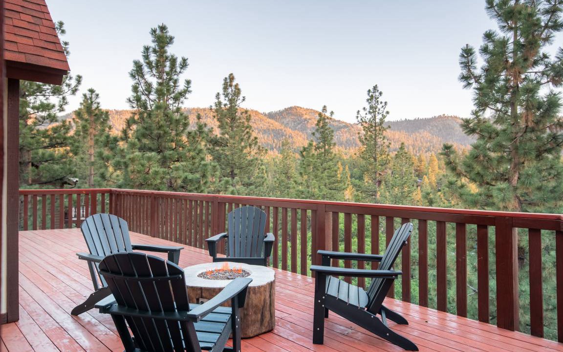 Upper Moonridge House | House ∙ 5 bedrooms ∙ 13 guests
