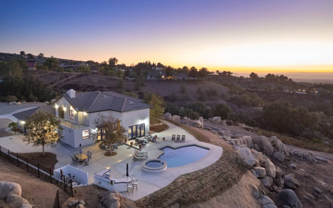 Temecula House | House ∙ 5 bedrooms ∙ 12 guests