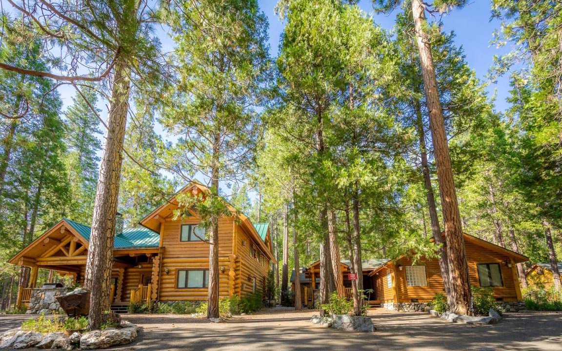 North Wawona House | House ∙ 8 bedrooms ∙ 22 guests