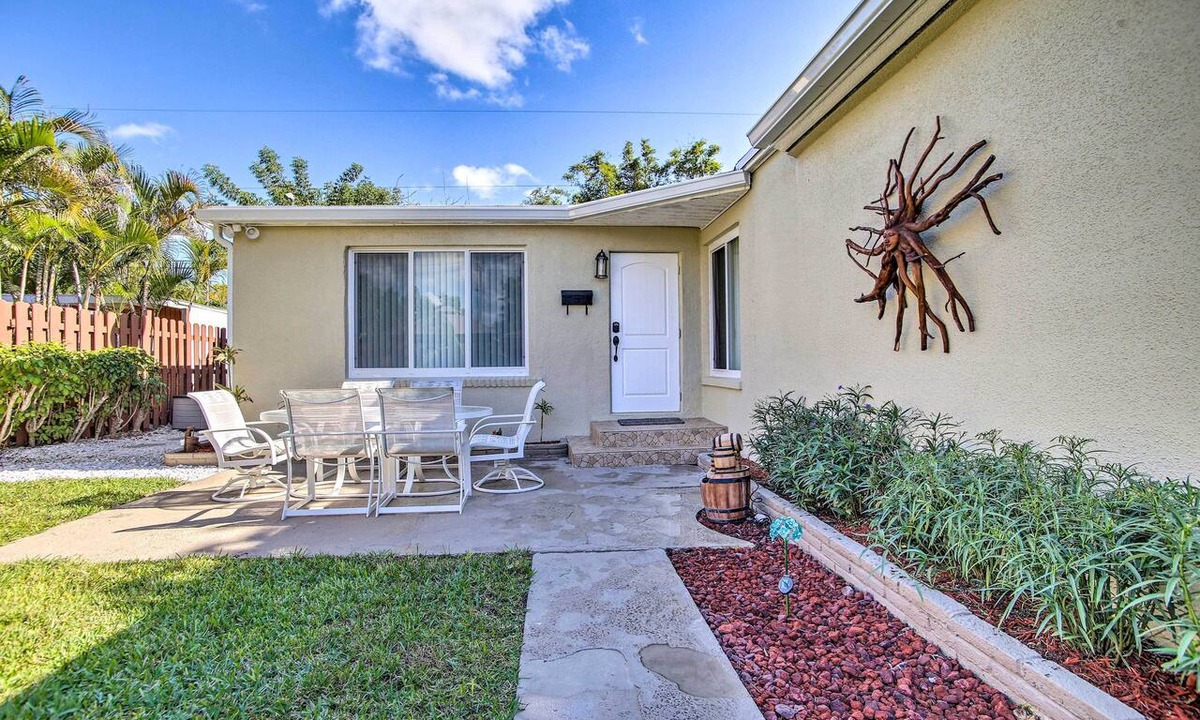 Pompano Beach Cottage | Ideally Located Abode w/Gazebo in Pompano Beach!