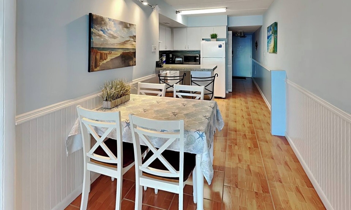 Jacksonville Beach Condo | Jacksonville Beachdrifter by Distinctive Beach Rentals
