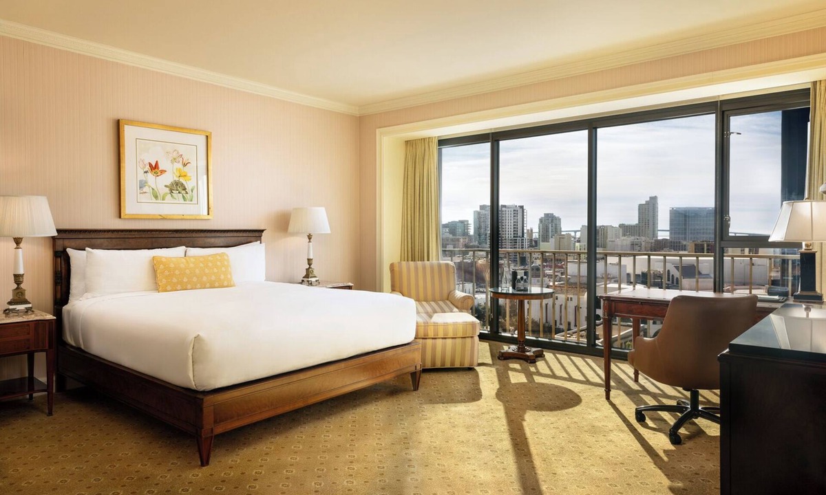 Civic Core Hotel | King Bed Sanctuary with Panoramic Views, Westgate Hotel, Close to Balboa Park