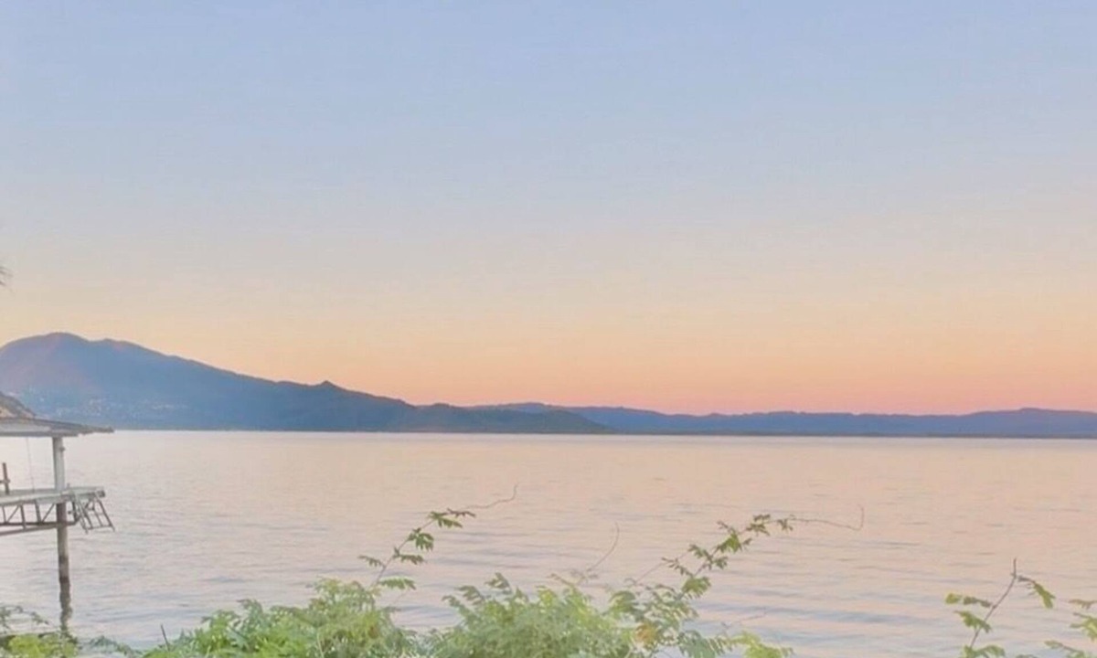 Lucerne House | Konocti Casa! - 3bd/2Ba - Best Lake Views - Entire House