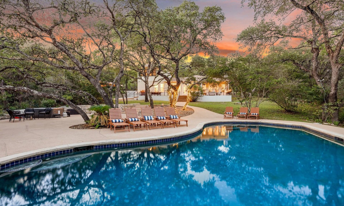 Ledge At Wild Basin House | La Serena ~ Wilderness Retreat ~ Pool + Hot Tub