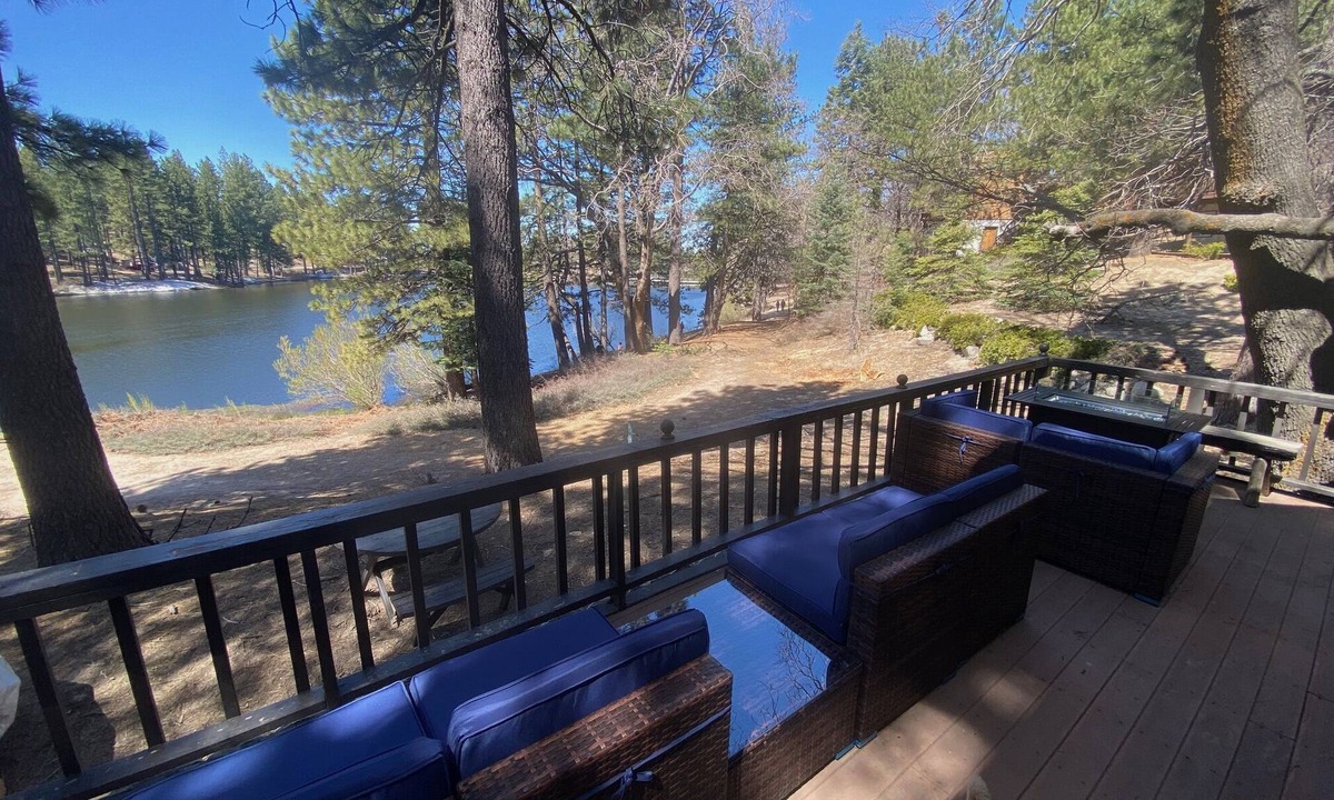 Green Valley Lake Cabin | Lakefront cabin at Green Valley Lake