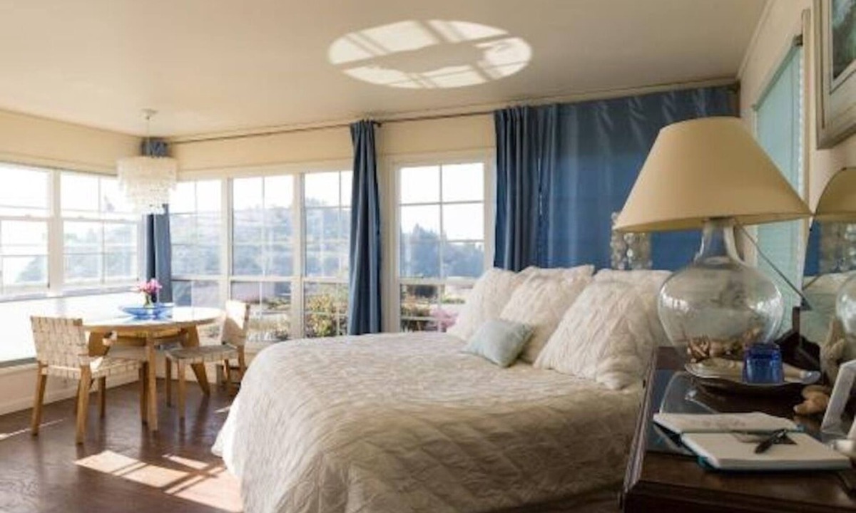 Trinidad Bed & Breakfast | Large, Comfortable Room with views of both the Ocean and The Bay!