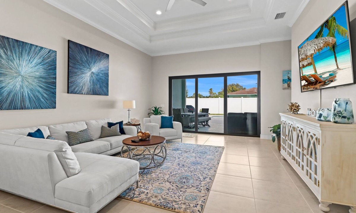 Naples Park House | LimitedTime Special Offer New Vanderbilt Beach Home Heated Saltwater Pool & Spa