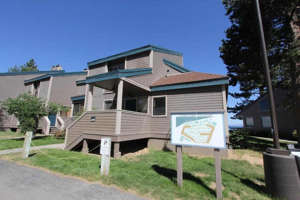South Lake Tahoe Apartment | LLC1236 - Lakeside Landing condo