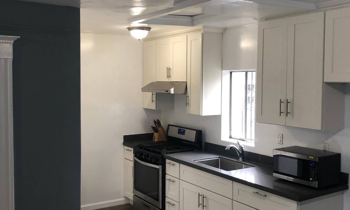 Hoover - Foster House | Lovely 4 bedroom Home with a patio