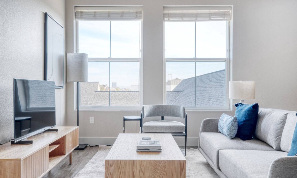 Hillsdale Apartment | Lovely San Mateo 2BR w/Pool, Gym & W/D, nr Caltrain, by Blueground