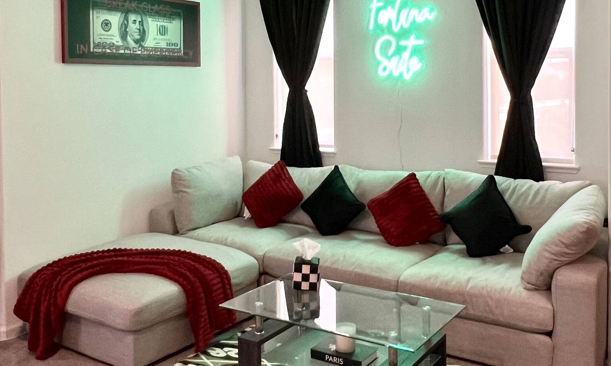 Elk Grove Apartment | Luxury-Lucky Fortuna Suite
