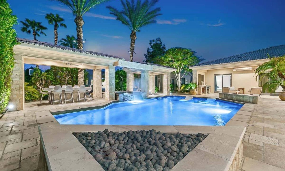 Bermuda Dunes House | Luxury Palm Paradise