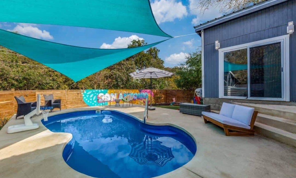 Oak Park - Northwood House | Luxury San Antonio Group Getaway with Heated Pool, Game Room, Poker Room, Grill & Backyard Fun Near Downtown
