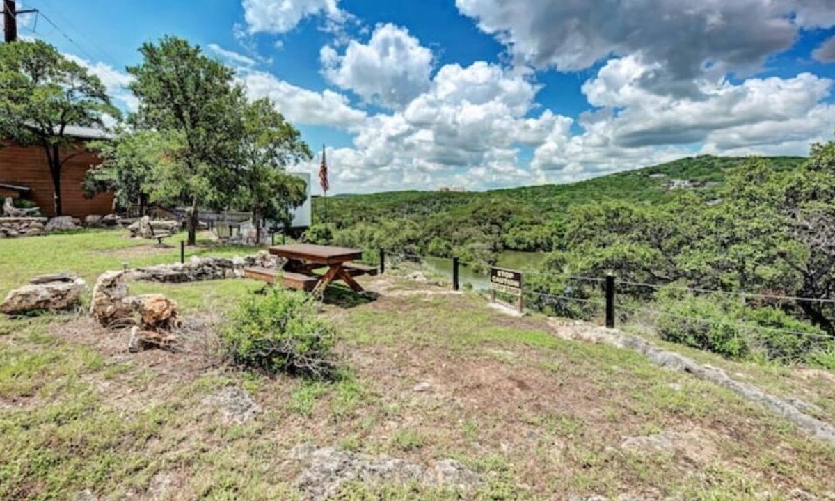 Summit At West Rim On Mount Larson Cabin | Magic Cottage Overlooking Lake Austin