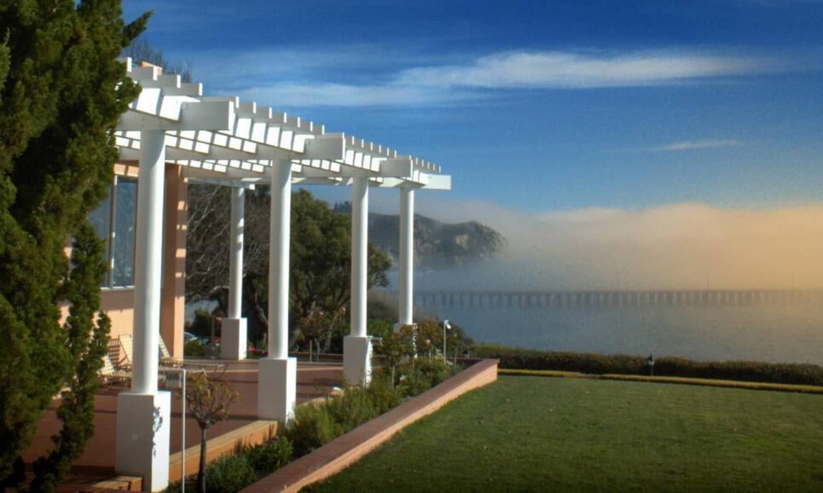 Avila Beach Resort | Making The Best Memories Along The Way! 2 Spacious Units, Pool, Free Parking