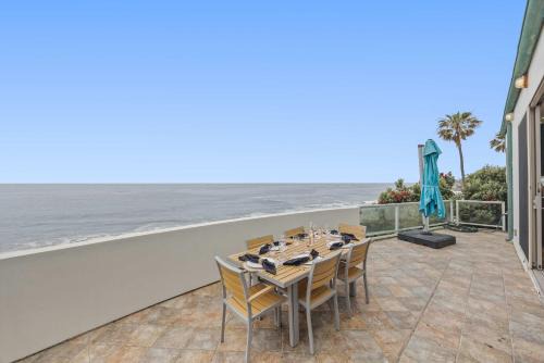 Western Malibu House | Malibu 4BR with Direct Beach Access by Colby and Conrad