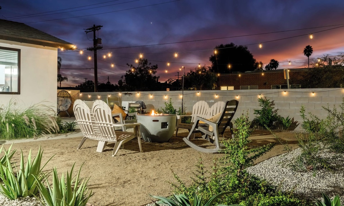 Canoga Park House | Modern 4-bedroom Hollywood Oasis with Claw Machine, Private Spa, and Ping Pong