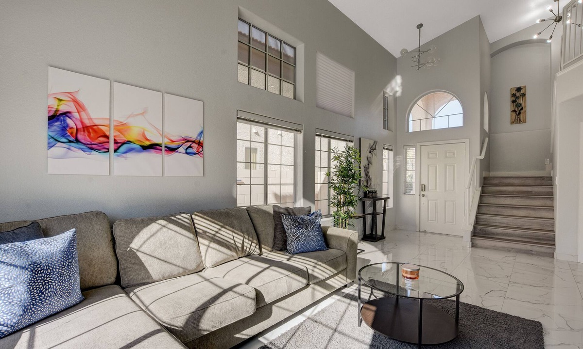Summerlin House | Modern Dream Home 3BR/2.5BA + pool/bbq (50% off)