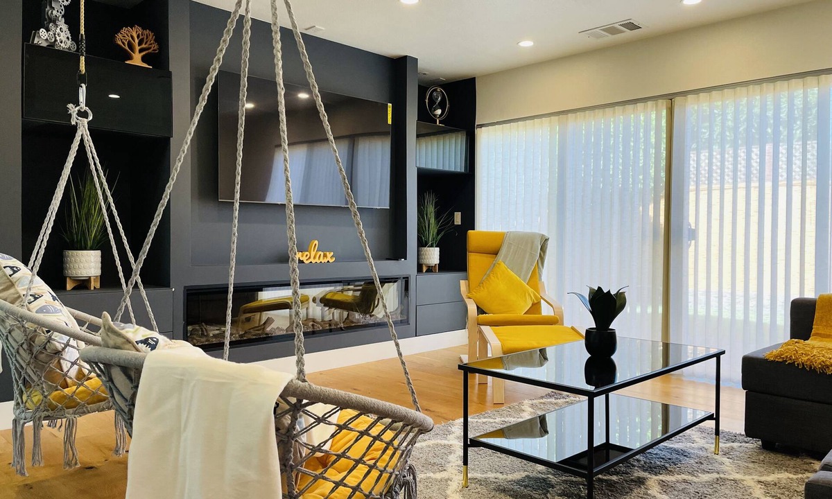 West San Jose House | Modern smart home *RARE* :AppleHQ, SantanaRow !