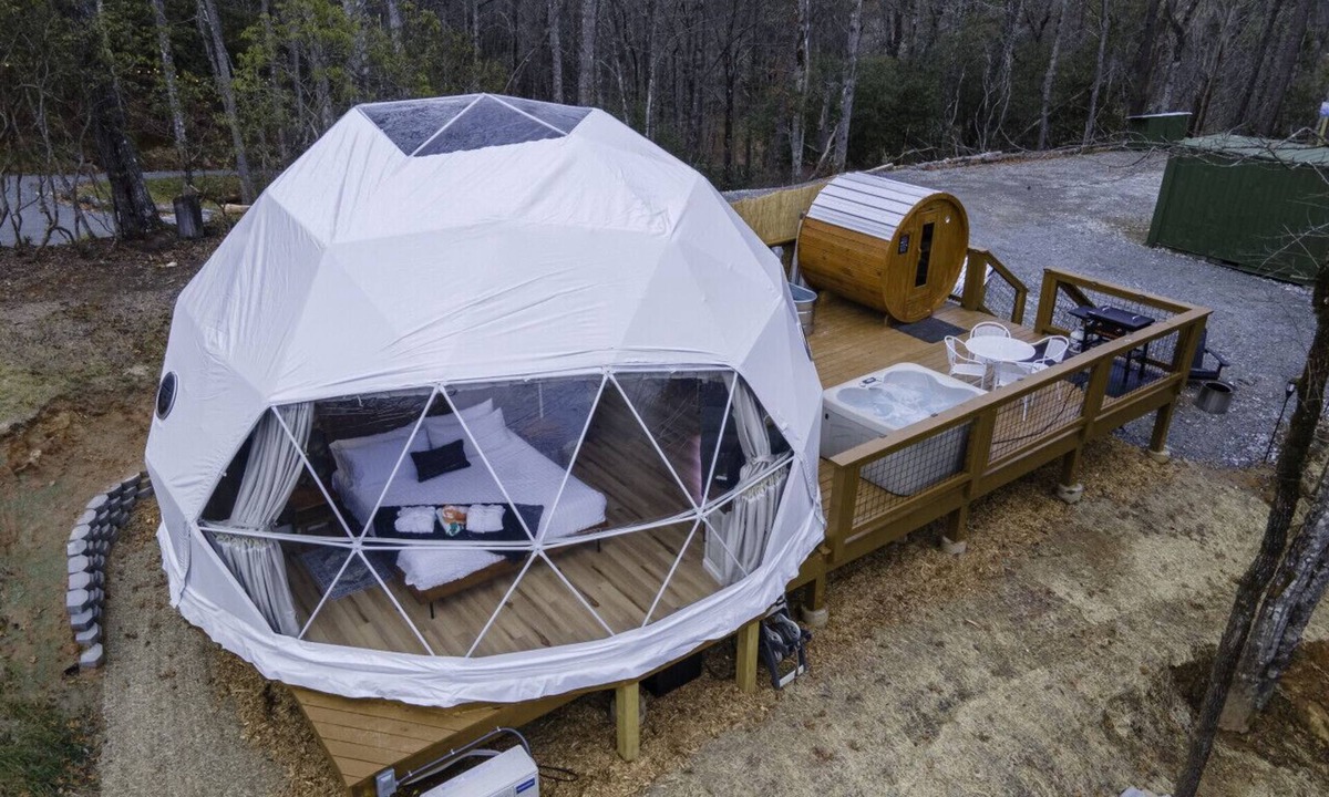 Balsam Grove House | Monarch Dome with Sauna and Hot Tub Wellness Stay