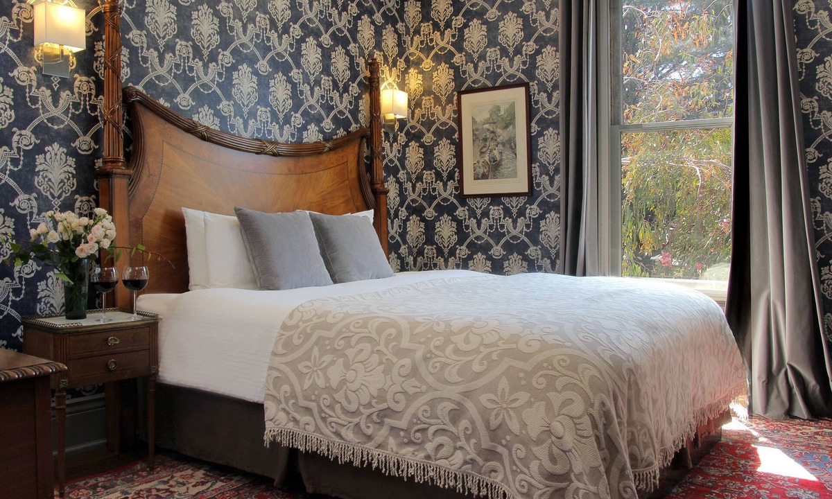 Lower Pacific Heights Bed & Breakfast | Monte Cristo Bed and Breakfast