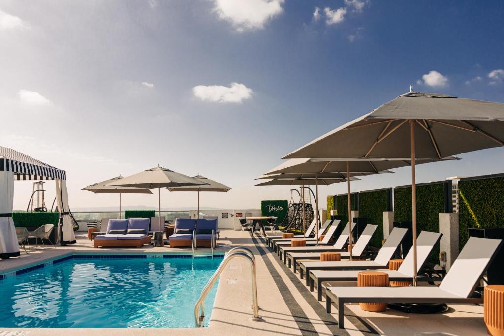Norma Triangle Hotel | Montrose at Beverly Hills