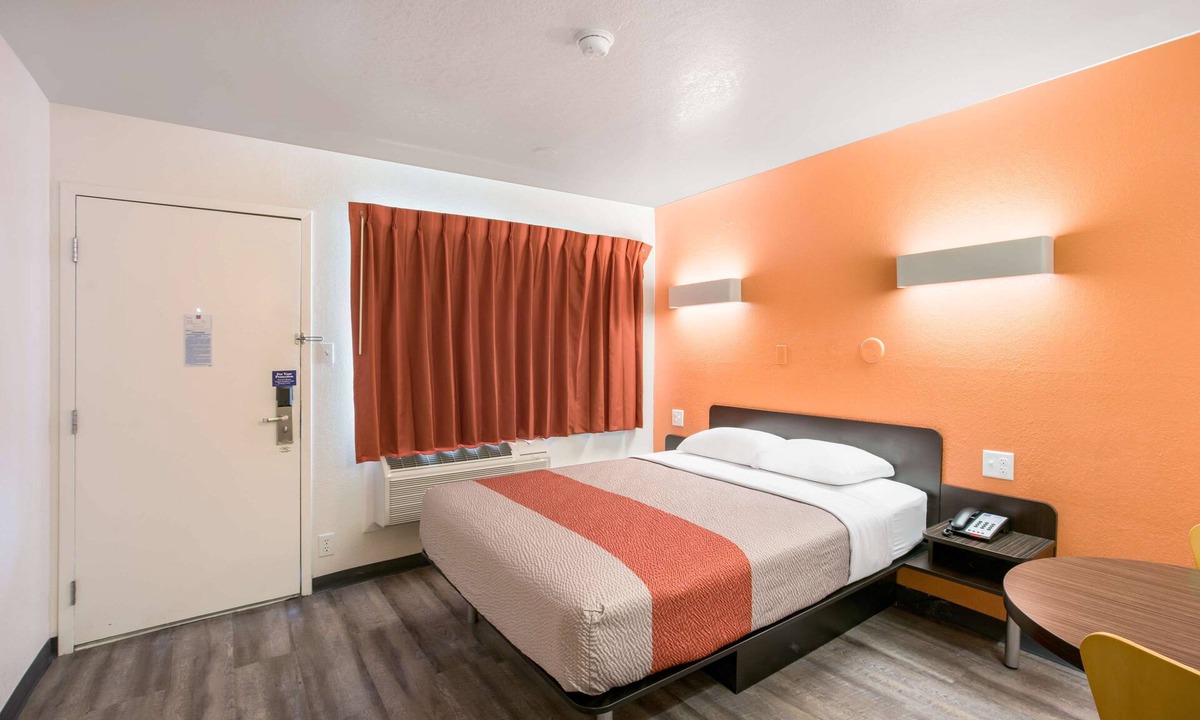 Williams Hotel | Motel 6 Williams, CA