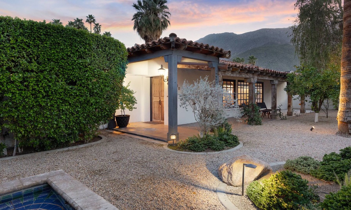 The Movie Colony House | Movie Colony Spanish Luxury/Walk to Downtown