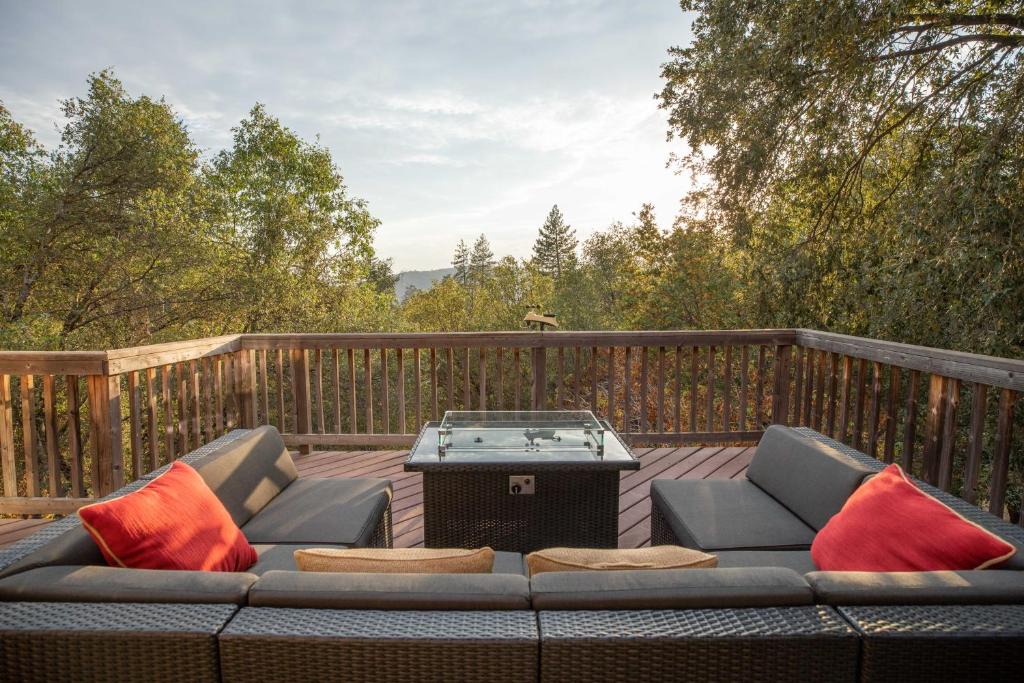 Coarsegold House | *New* By Yosemite/Bass Lake w/ HOT TUB & GAME ROOM